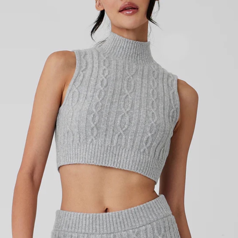 Alo Yoga Cable Knit Winter Bliss Mock Neck Tank Athletic Heather Grey S